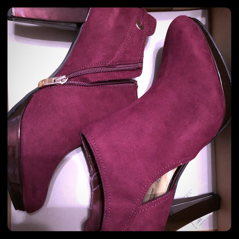 Liz Claiborne Booties